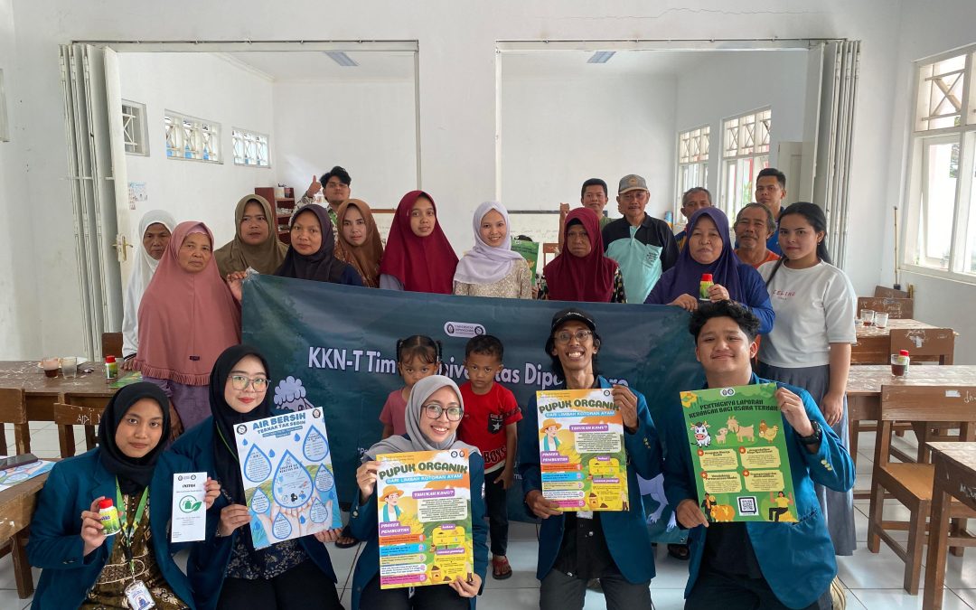 Rumput Biasa, Manfaat Luar Biasa : Mahasiswa Undip Bantu Warga Atasi Masalah Pakan Ternak di Dusun Sibelis